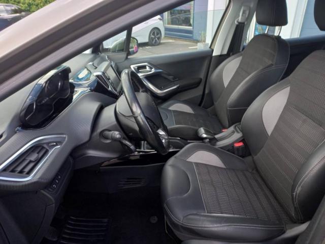 Peugeot 2008 image 6