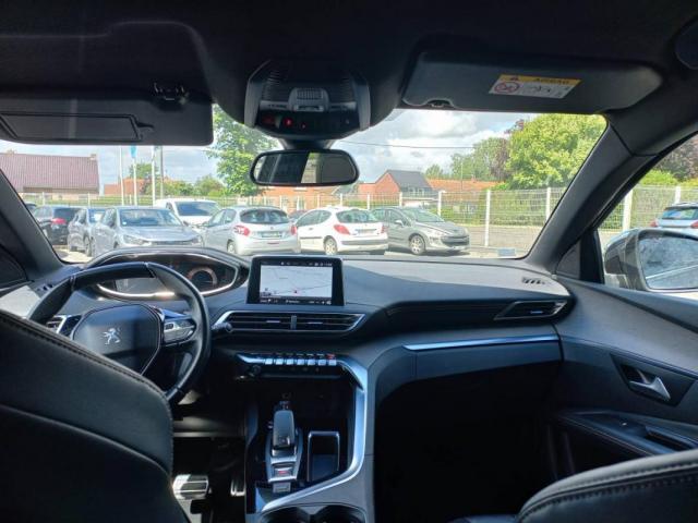 Peugeot 3008 image 2