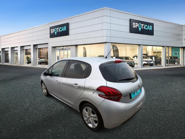 Peugeot 208 image 7
