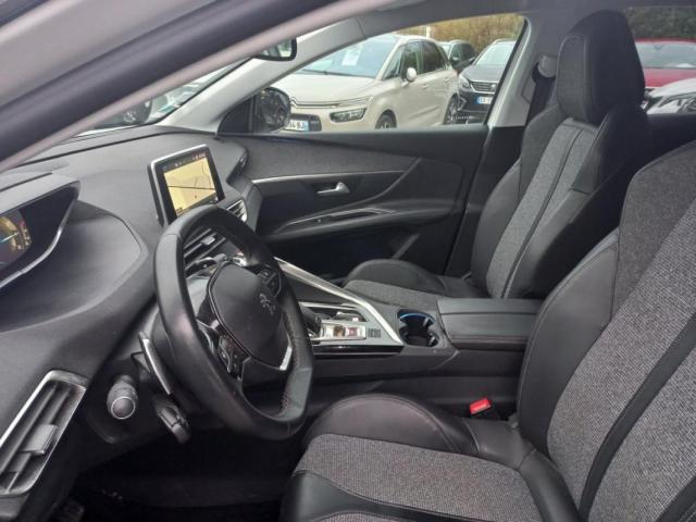 Peugeot 3008 image 1