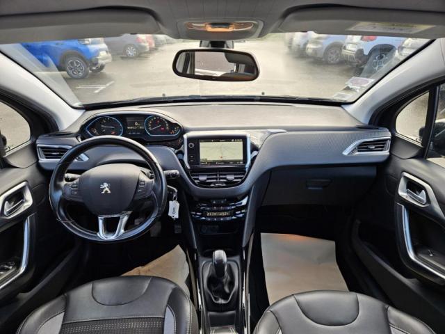 Peugeot 2008 image 1