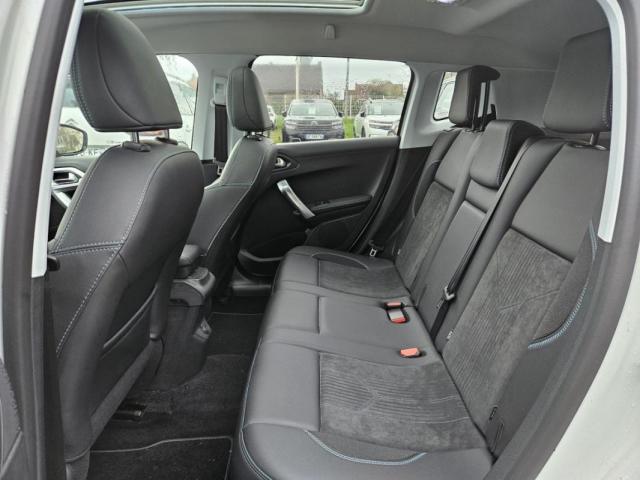 Peugeot 2008 image 3