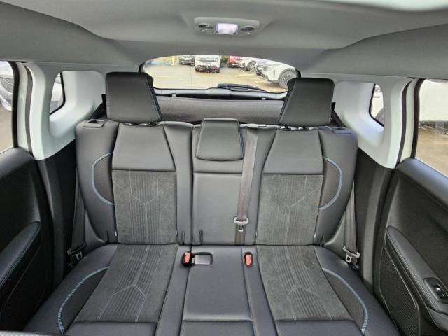 Peugeot 2008 image 1