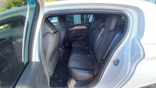 Peugeot 308 image 7