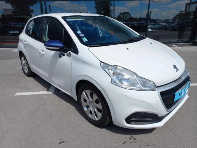 Peugeot 208 image 9
