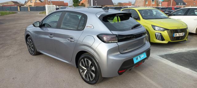 Peugeot E-208 image 8