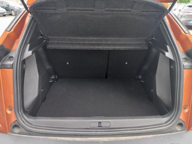 Peugeot 2008 image 1