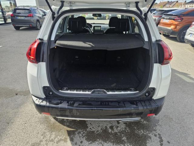 Peugeot 2008 image 1