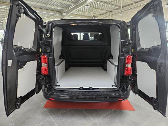Citroen Jumpy image 2