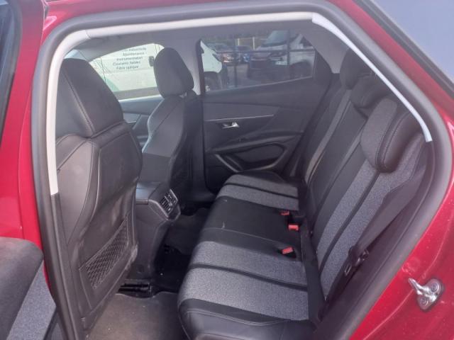 Peugeot 3008 image 2