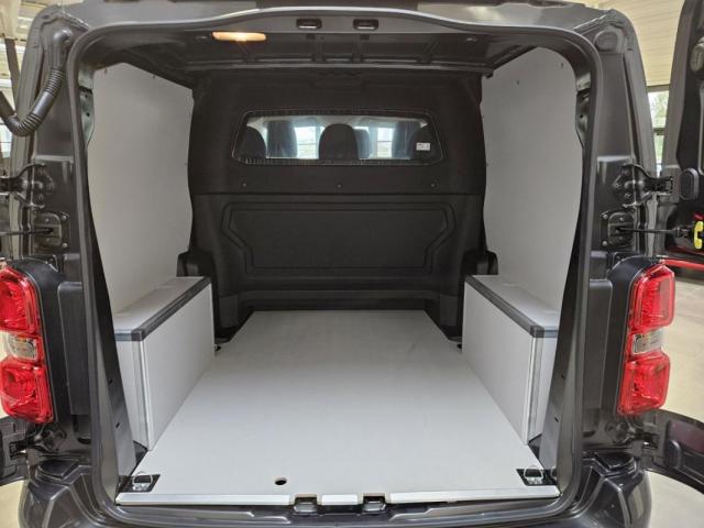 Citroen Jumpy image 8