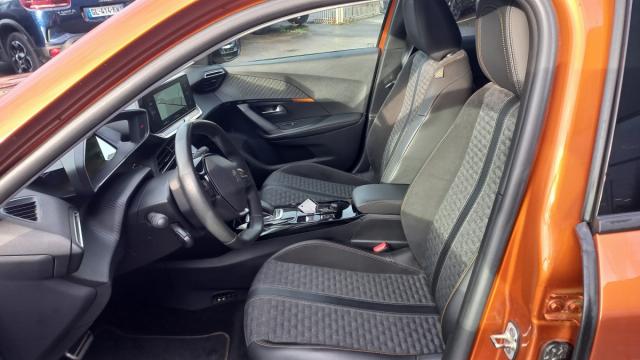Peugeot 2008 image 6