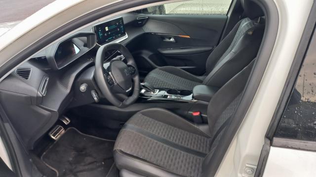 Peugeot E-208 image 7