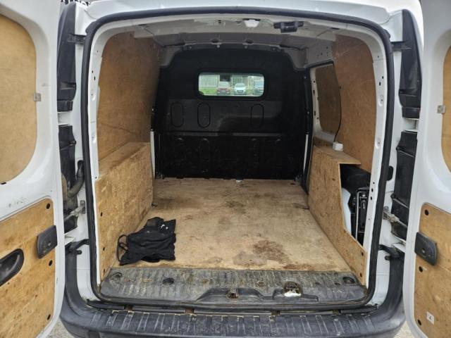 Renault Kangoo Express image 2