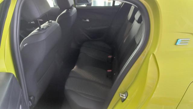 Peugeot E-208 image 5