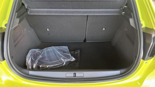 Peugeot E-208 image 7