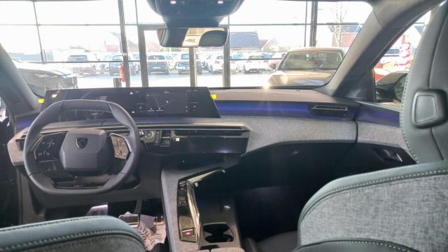 Peugeot 3008 image 8