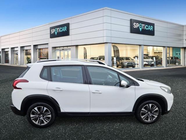 Peugeot 2008 image 2