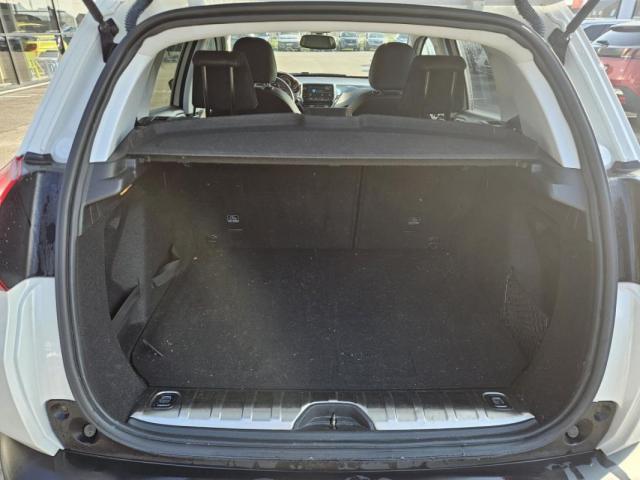 Peugeot 2008 image 8