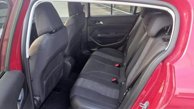 Peugeot 308 image 6