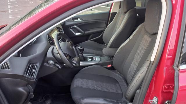Peugeot 308 image 1