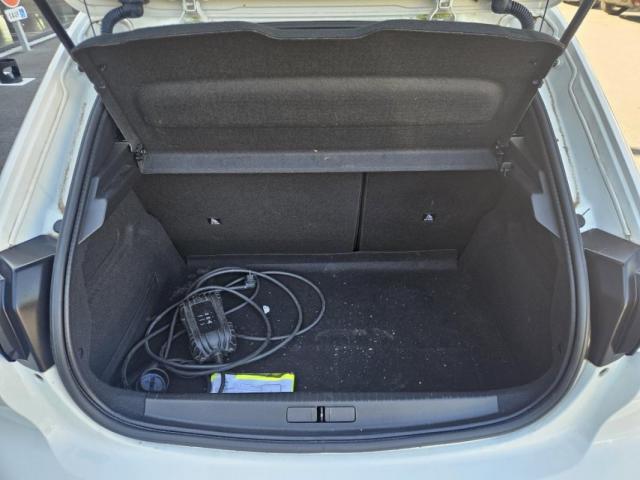 Peugeot E-208 image 7