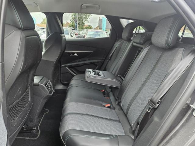 Peugeot 3008 image 1