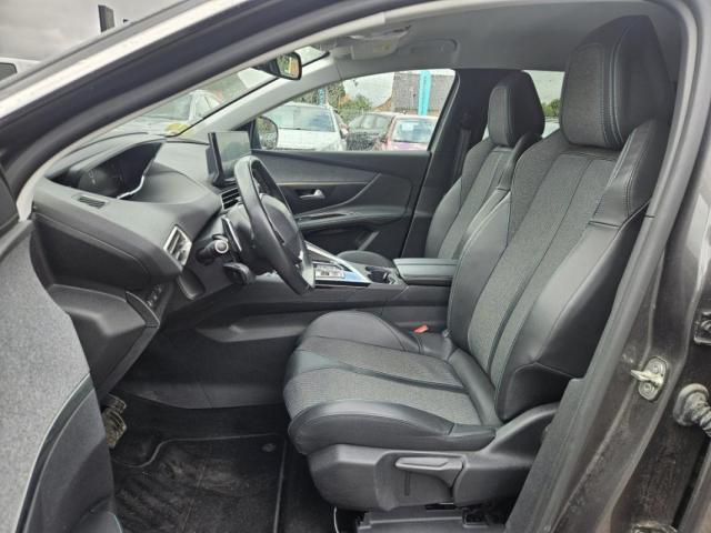 Peugeot 3008 image 2