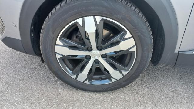 Peugeot 3008 image 2