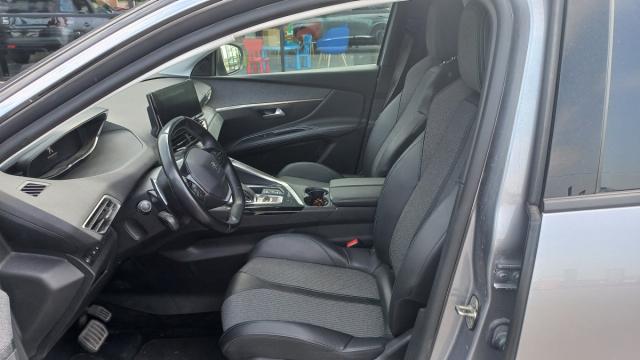 Peugeot 3008 image 3