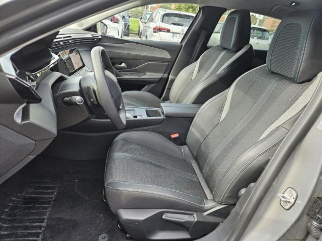 Peugeot 308 image 8