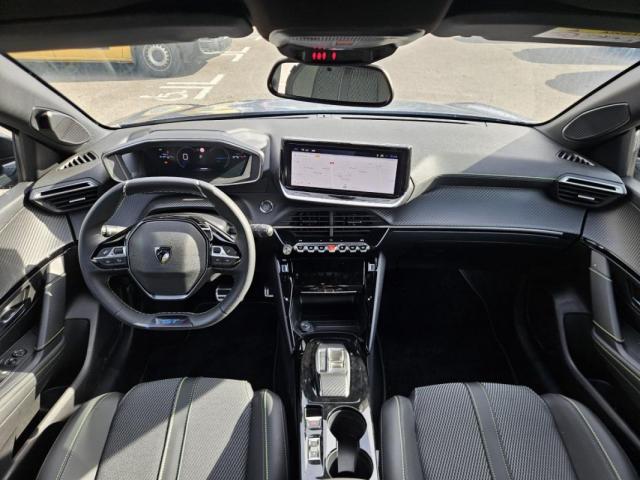 Peugeot 208 image 1
