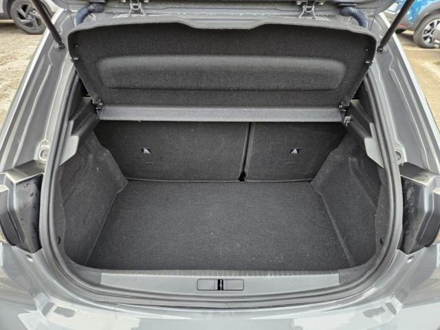 Peugeot 208 image 6
