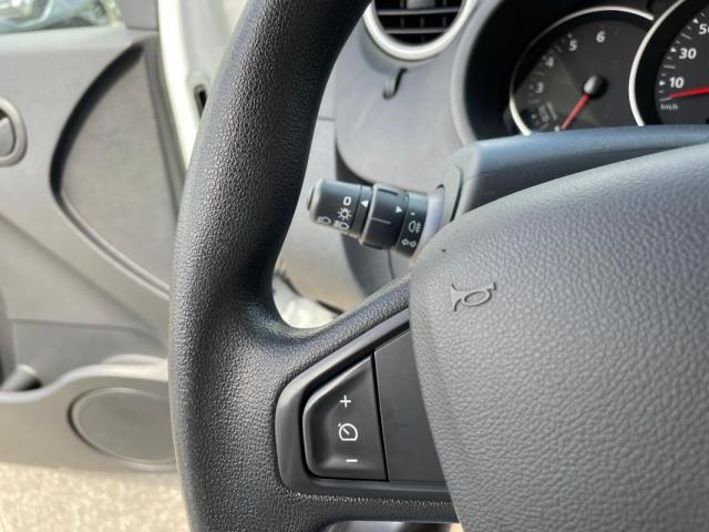 Renault Kangoo image 8