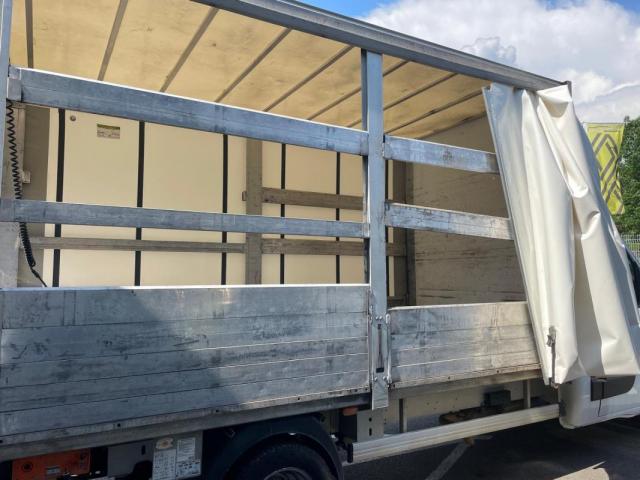Renault Master image 1