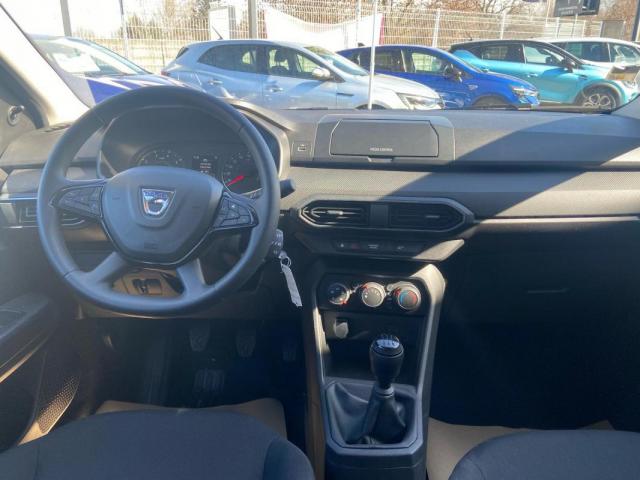 Dacia Sandero image 2