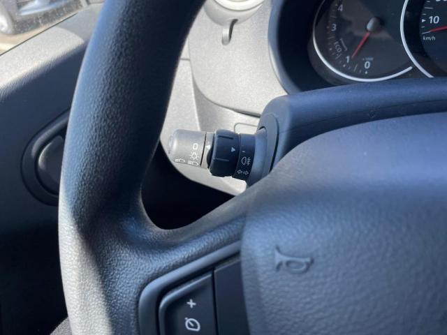 Renault Kangoo image 9