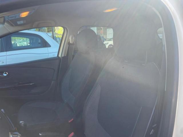 Renault Captur image 6