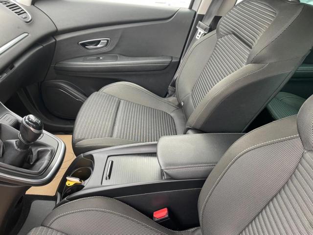 Renault Grand Scénic image 3