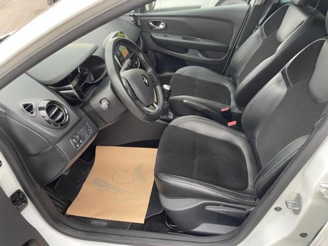 Renault Clio image 9