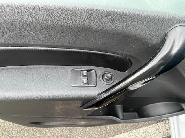 Renault Kangoo image 6