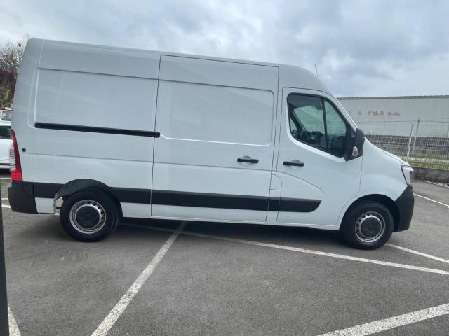 Renault Master image 2