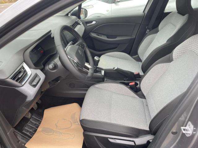 Renault Clio image 2