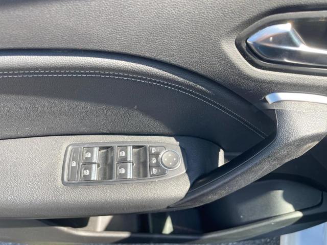 Renault Captur image 2