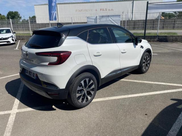 Renault Captur image 1
