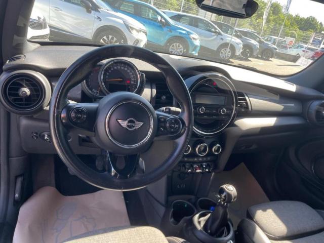 Mini Cabrio image 7