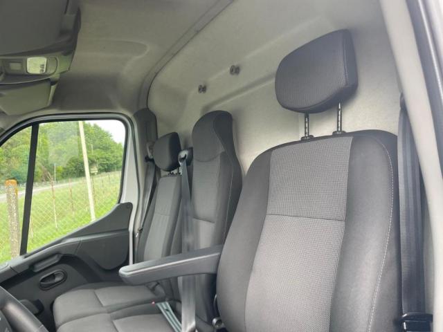 Renault Master image 6