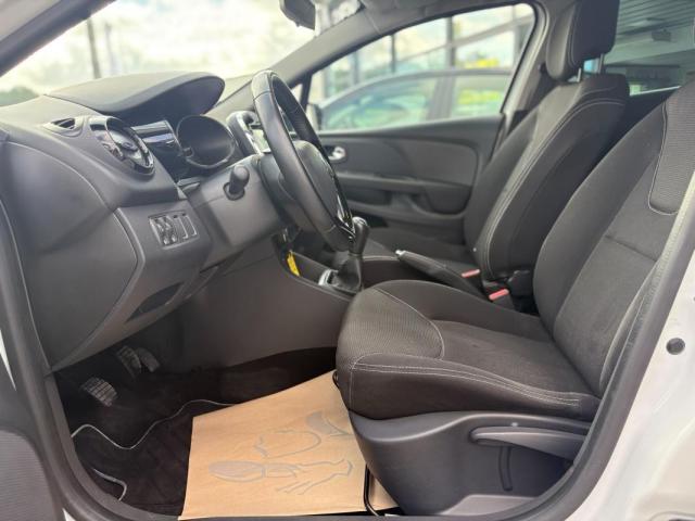 Renault Clio image 9