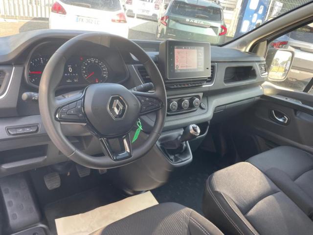 Renault Trafic image 1