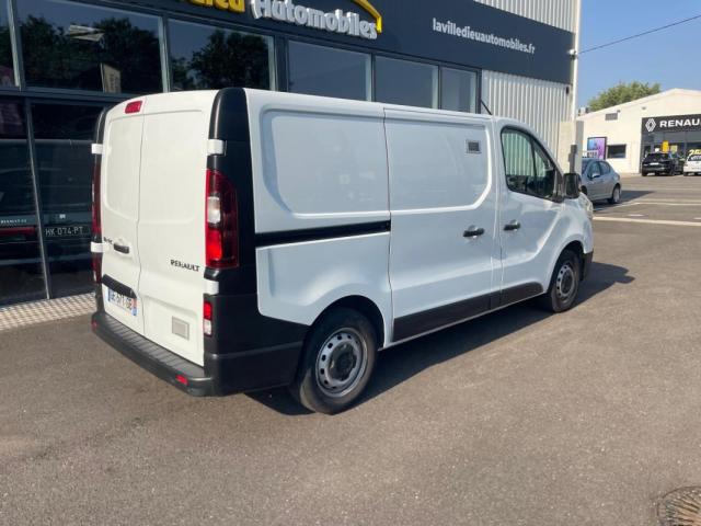 Renault Trafic image 8